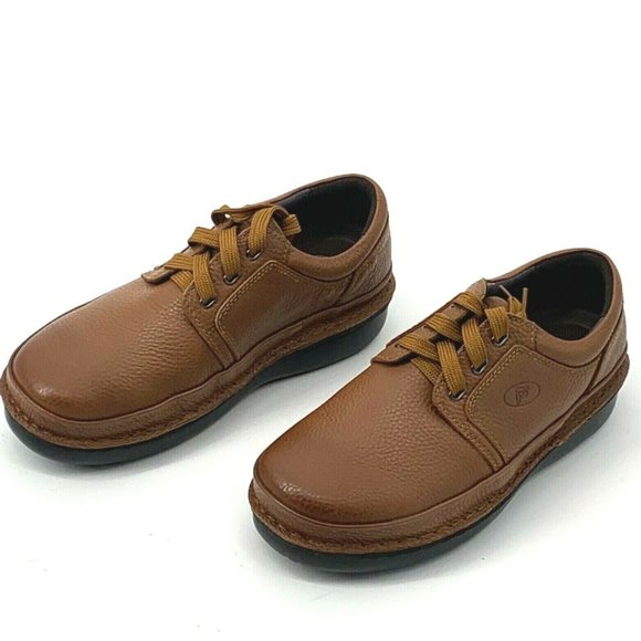 Propet Mens Oxford Walking Shoes Size 9.5 XX Wide main image 9
